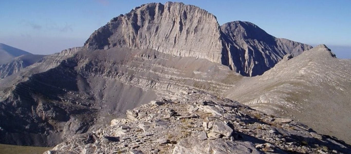 Επιχείρηση διάσωσης αγνοούμενου ορειβάτη στον Όλυμπο - Πυροσβεστική και ΕΜΑΚ στην περιοχή